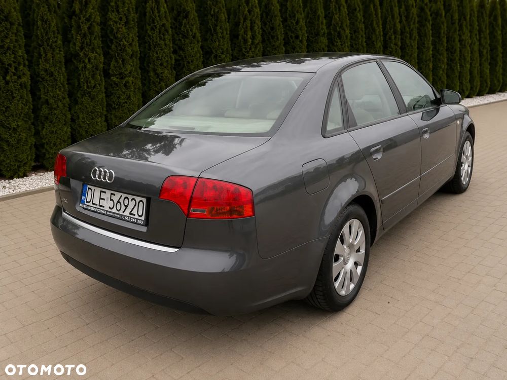 Audi A4 Limousine 2 - 7