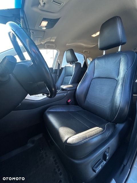 Lexus NX 300h Comfort AWD - 8