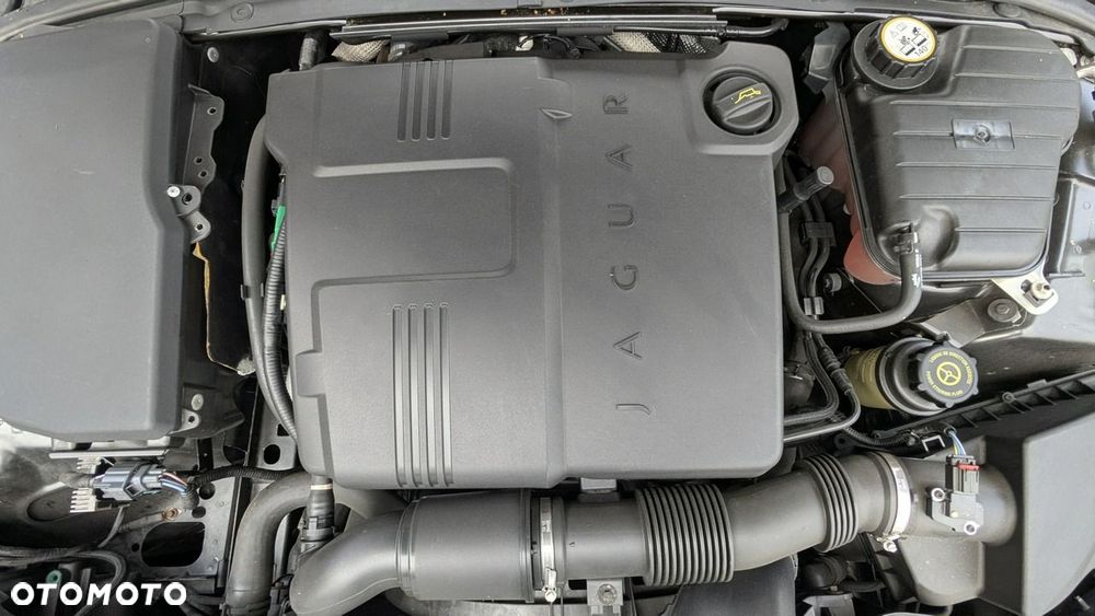 Jaguar XF 2.2 D Luxury - 39