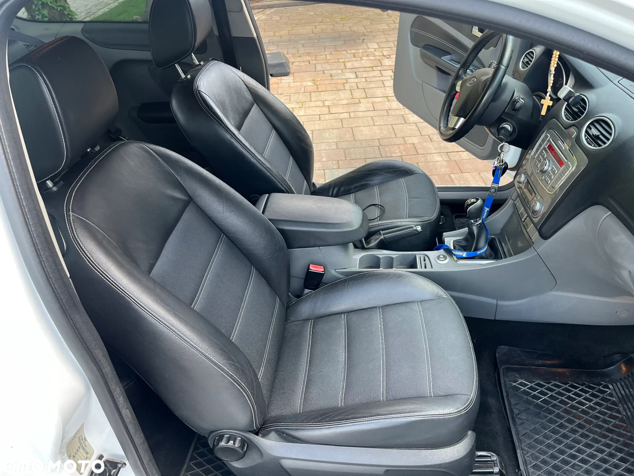 Ford Focus 1.6 Titanium - 24
