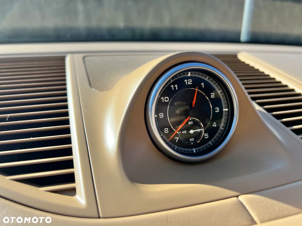 Porsche Macan Turbo PDK - 17