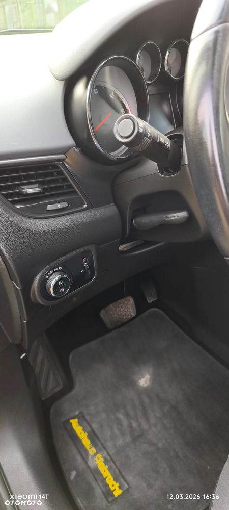 Opel Zafira - 9