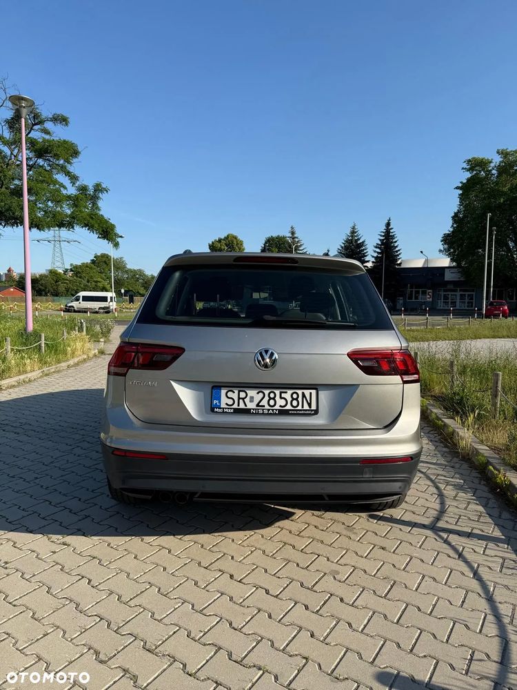 Volkswagen Tiguan - 10