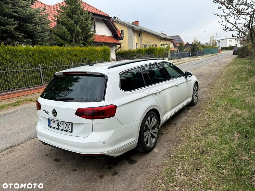 Volkswagen Passat 2.0 TDI SCR DSG Business - 14