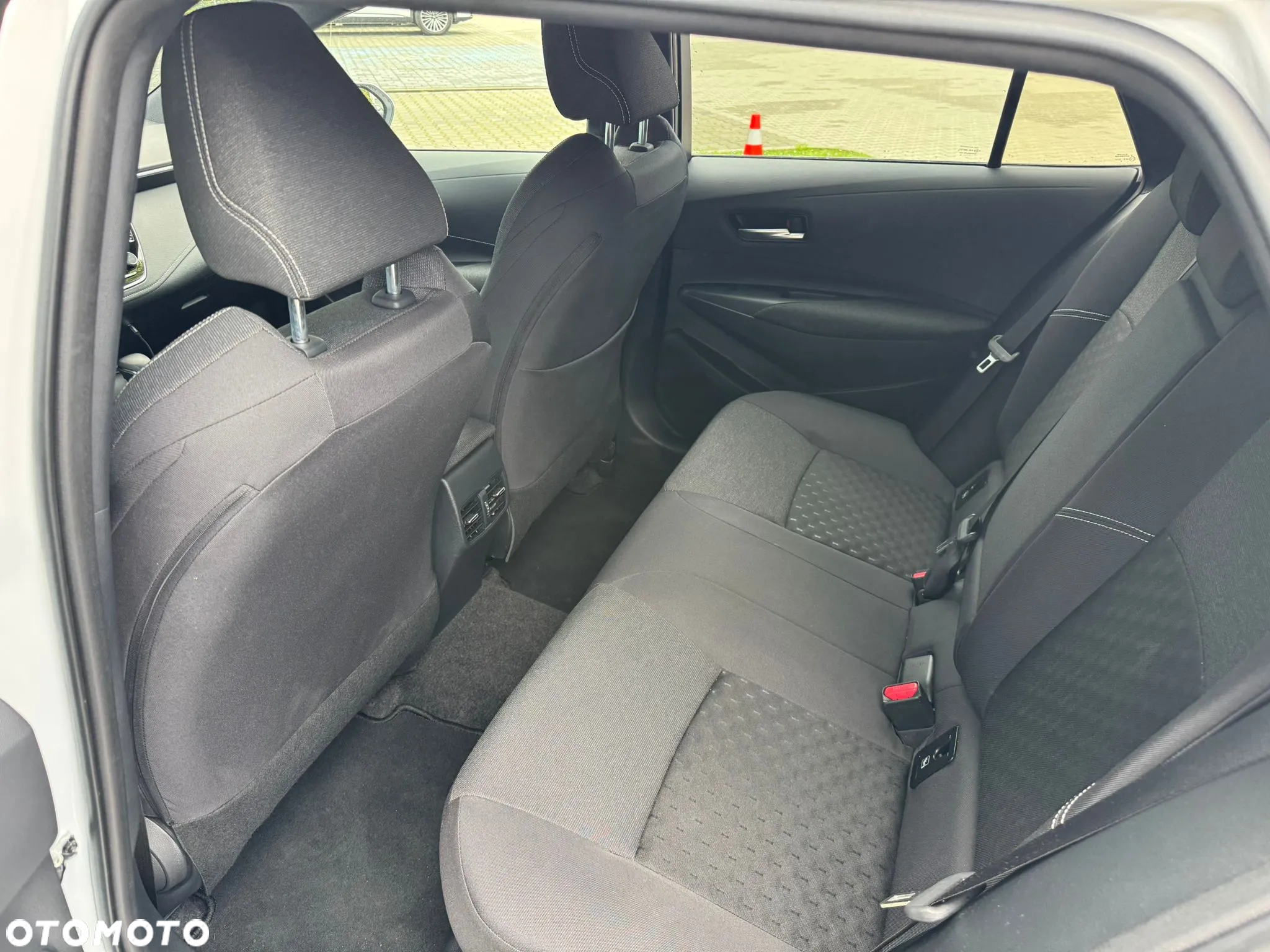 Suzuki Swace 1.8 Hybrid Premium Plus CVT - 27