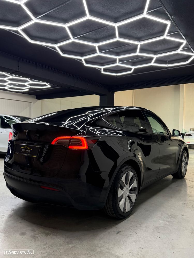 Tesla Model Y Standard - 5