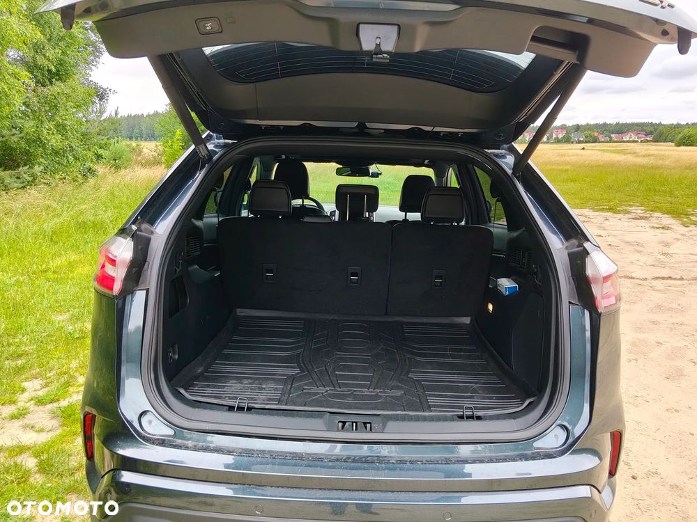 Ford Edge - 8