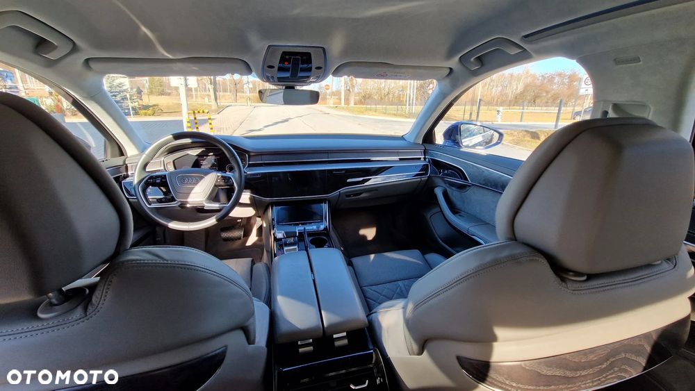 Audi A8 - 25