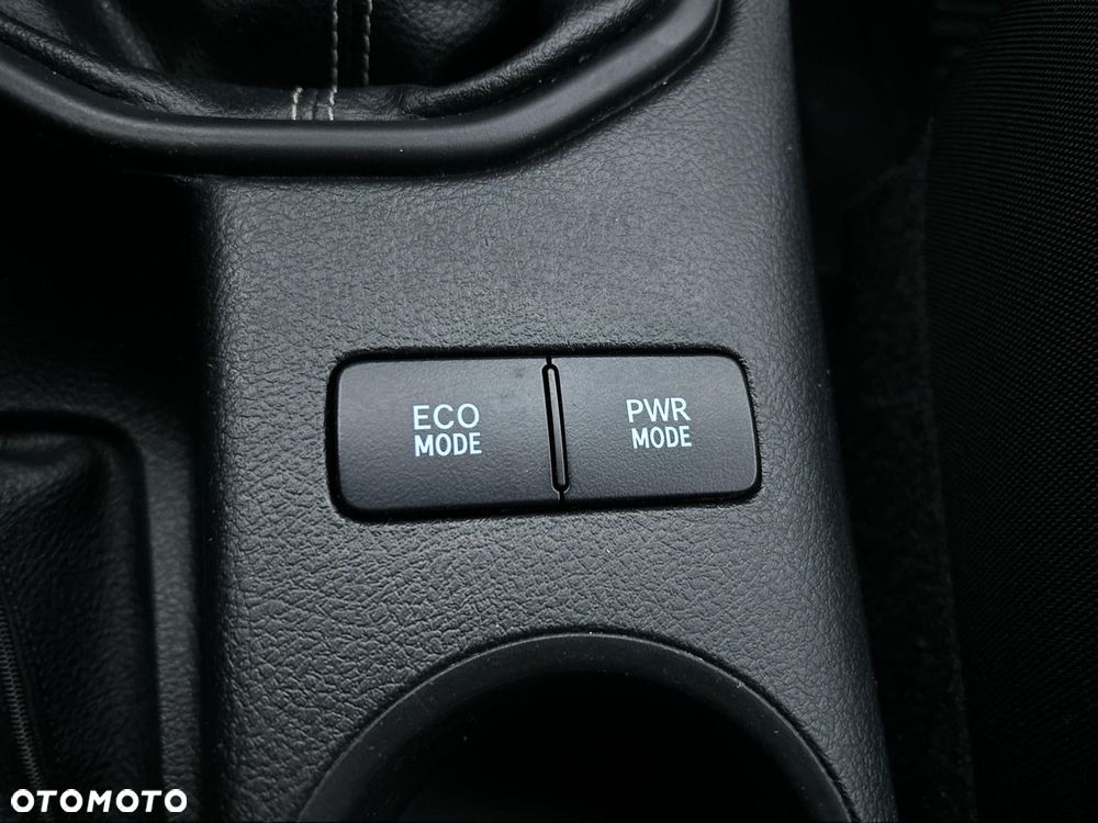 Toyota Hilux 2.4 D-4D Double Cab DLX 4x4 - 17