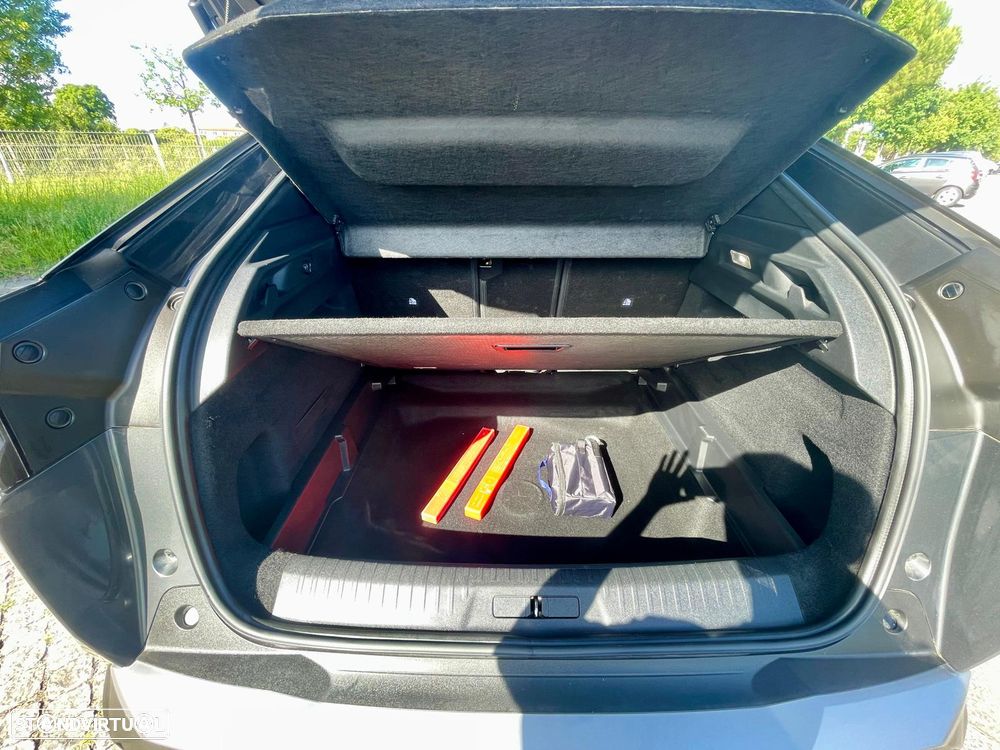 Peugeot 3008 Hybrid 145 e-DSC6 Allure - 25