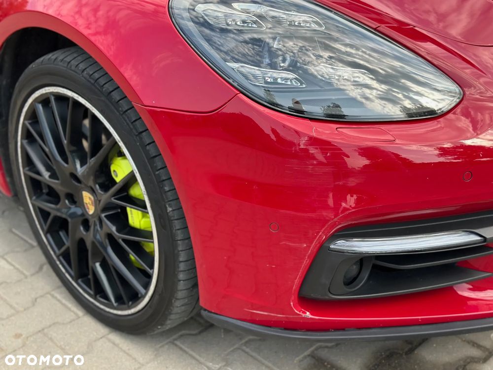 Porsche Panamera - 21