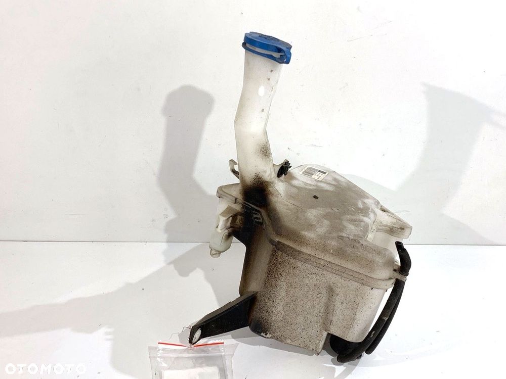 ZBIORNIK SPRYSKIWACZY  TOYOTA YARIS (_P9_) 2005 - 2014 1.33 VVT-i (NSP90_) 74 kW [100 KM] benzyna - 1