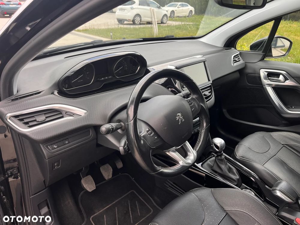 Peugeot 2008 PureTech 130 Stop&Start Allure - 13