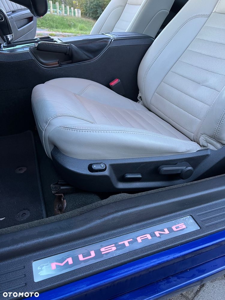 Ford Mustang 3.7 V6 Premium - 22