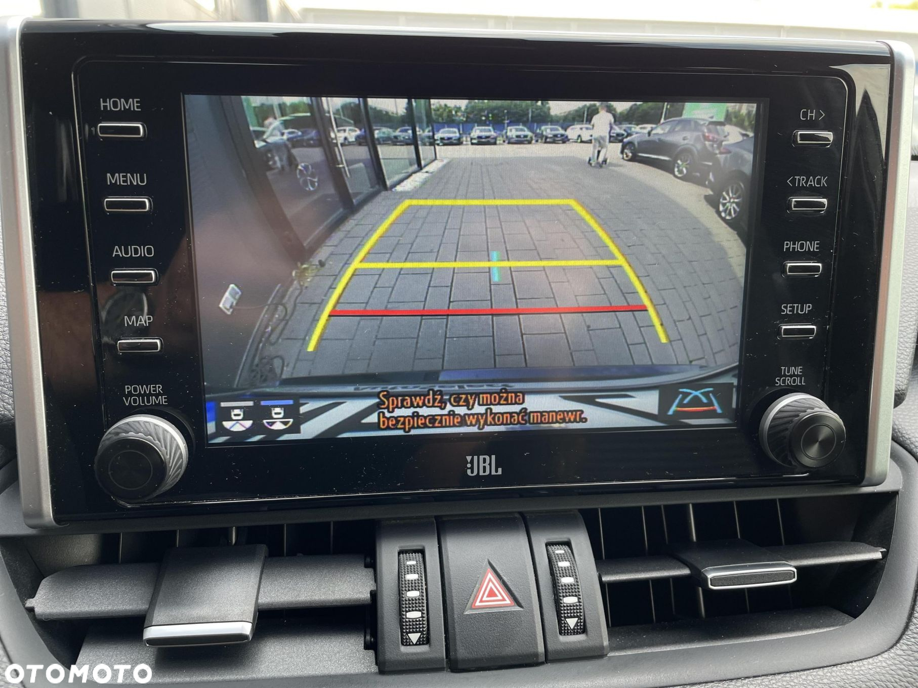 Toyota RAV4 2.5 Hybrid Black Edition by JBL 4x4 - 25