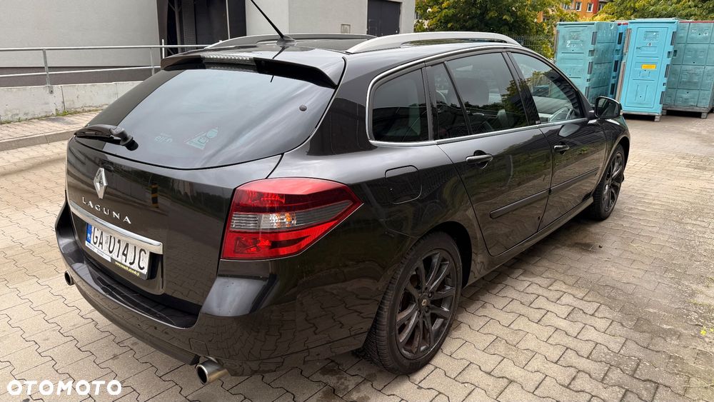 Renault Laguna 2012 photo 5