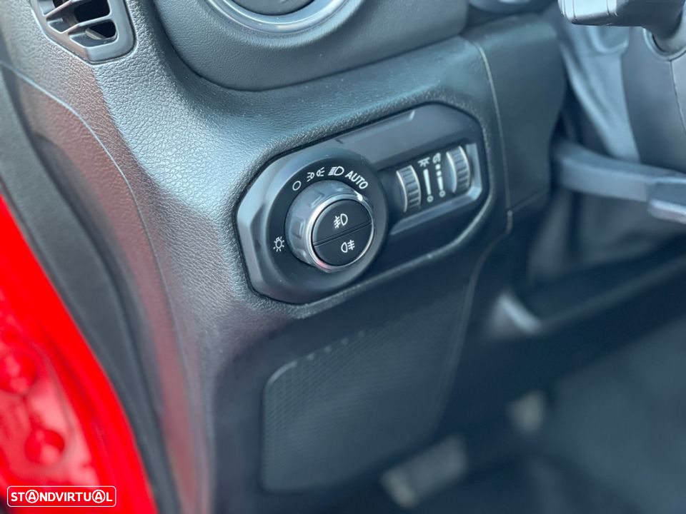 Jeep Wrangler Unlimited 2.2 CRD Rubicon AT - 31