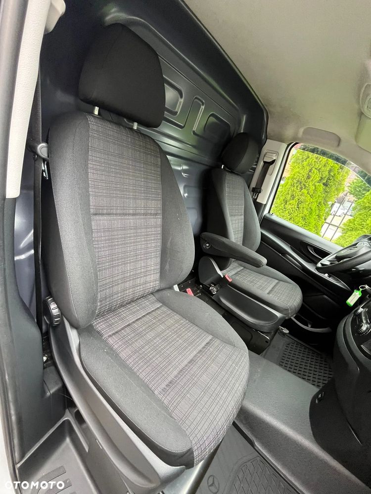 Mercedes-Benz Vito 119 - 13