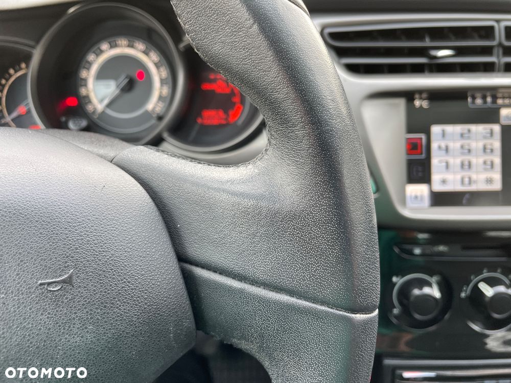 Citroën C3 Pure Tech (VTi) 82 Exclusive - 26