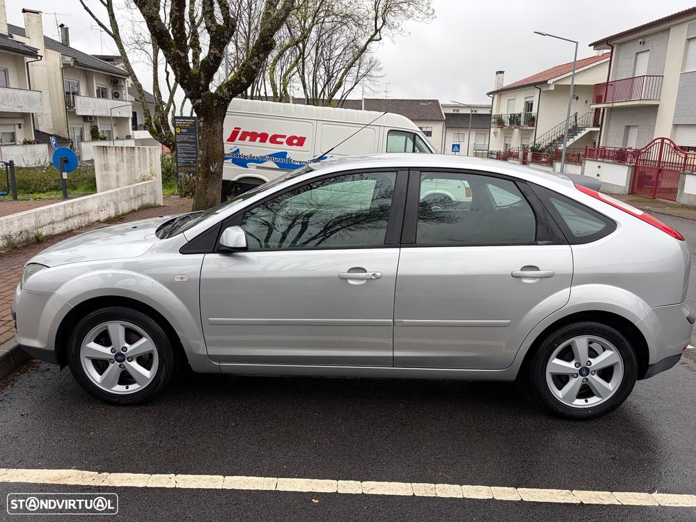 Ford Focus 1.4 16V Connection - 6