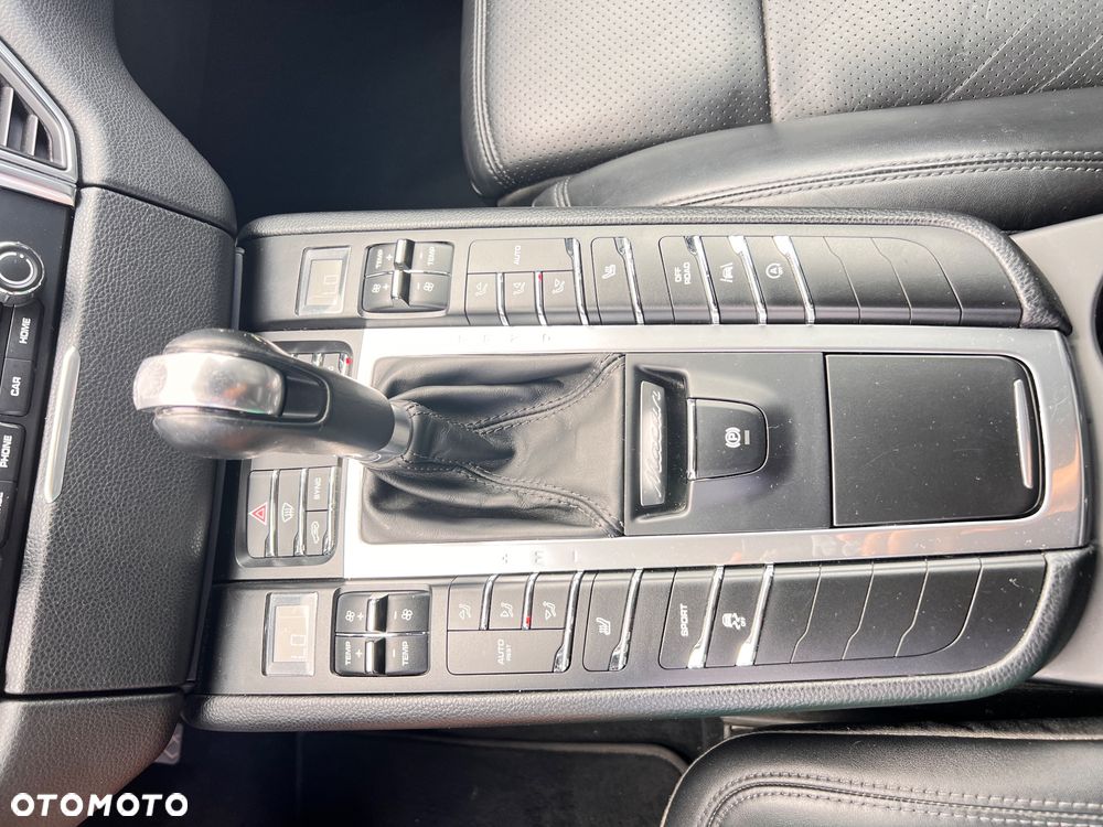 Porsche Macan Standard - 15