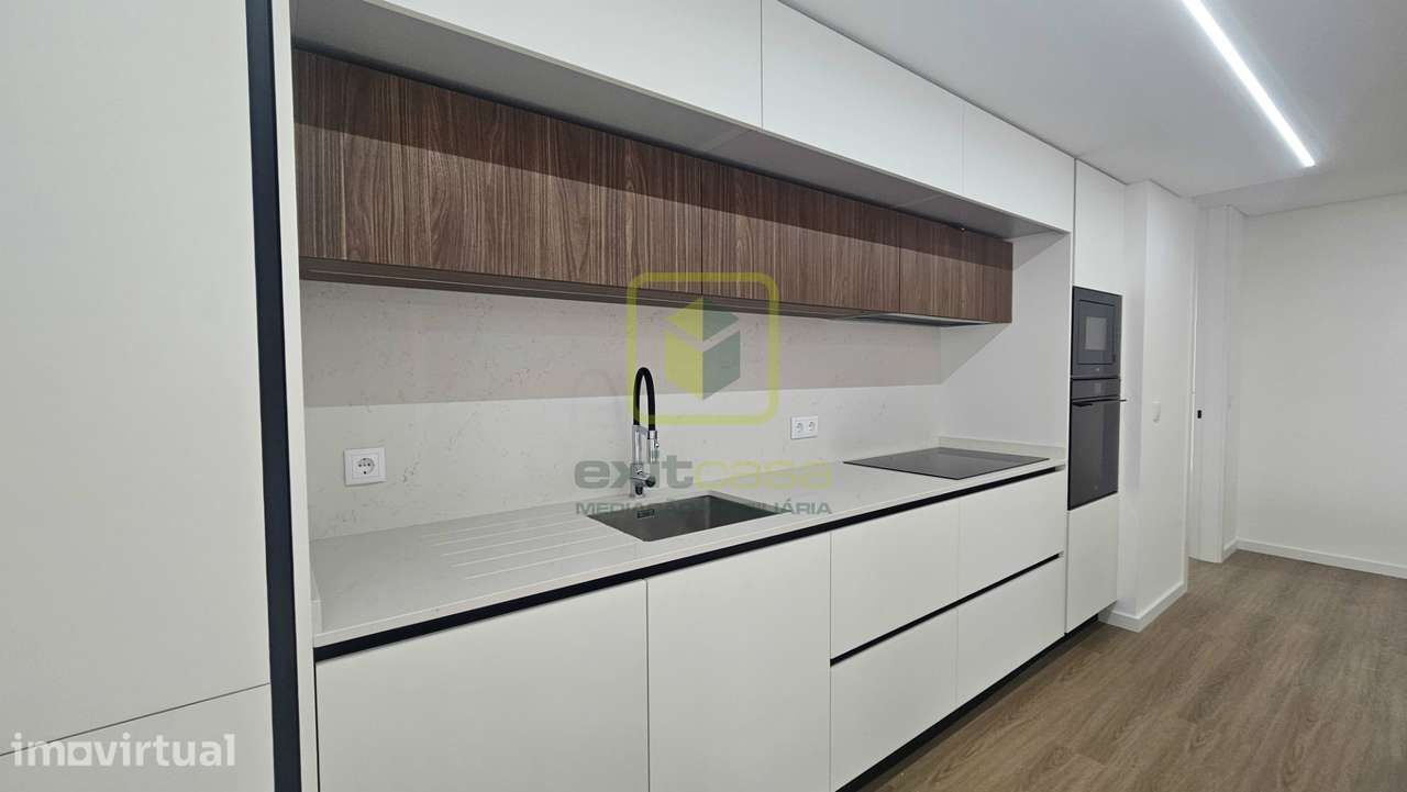 Apartamento T3 em São Bernardo - Grande imagem: 2/23