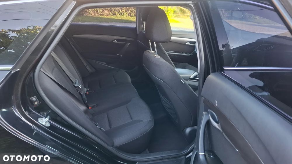 Hyundai i40 Kombi blue 1.6 Family+ - 7