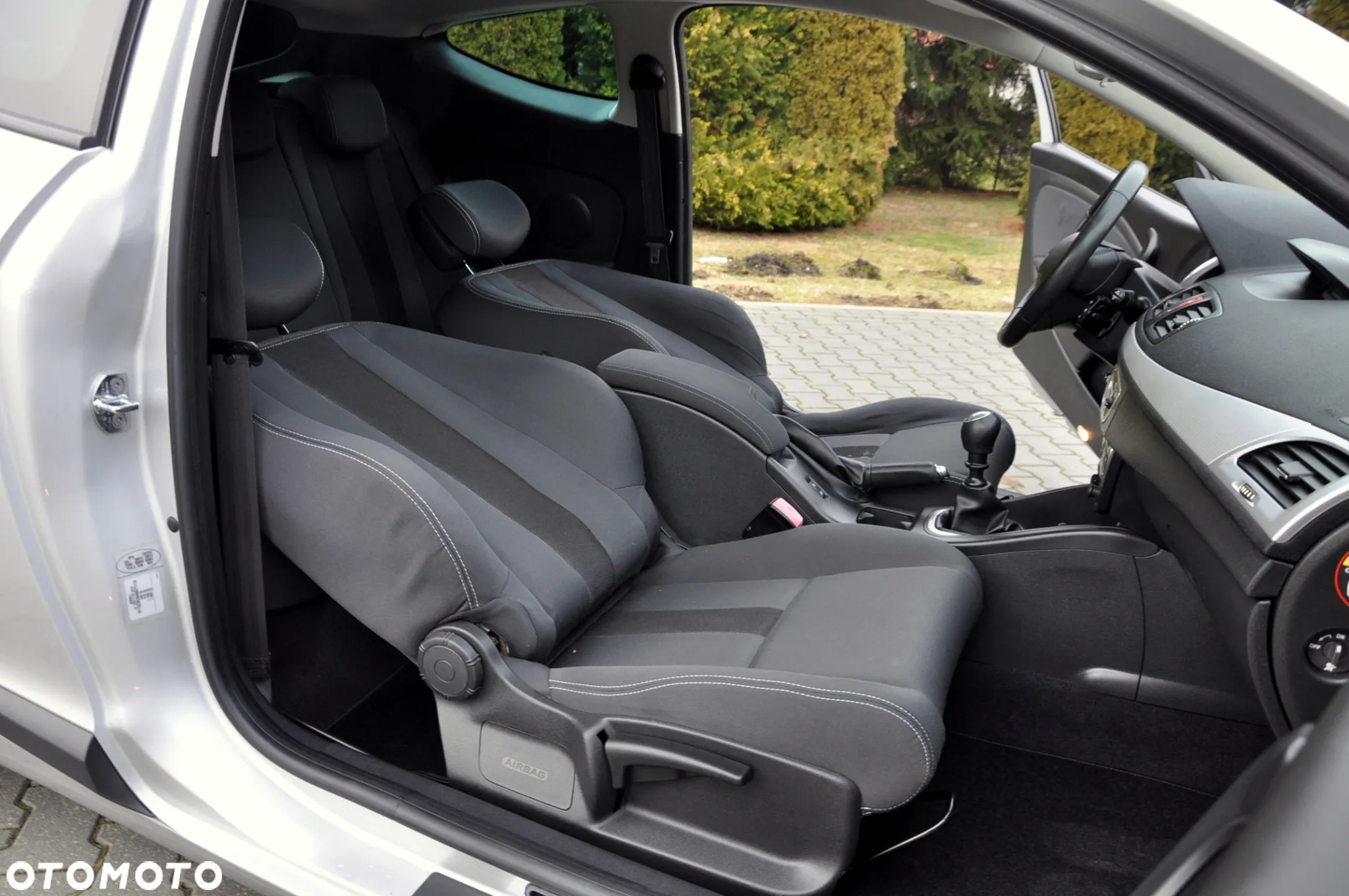 Renault Megane TCe 180 Coupe Dynamique - 24