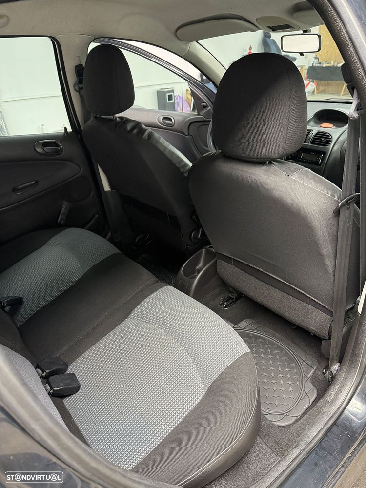 Peugeot 206 1.1 XR - 7