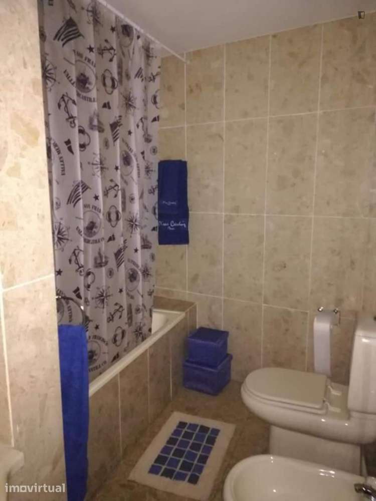 Quarto - localizado em Santo Ildefonso Porto - Grande imagem: 5/7