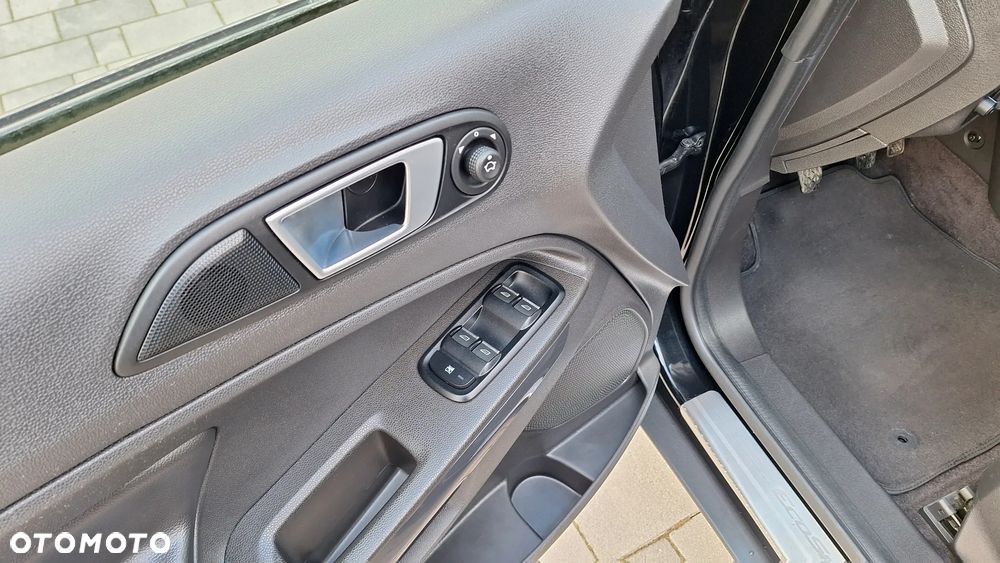 Ford EcoSport 1.0 EcoBoost TITANIUM - 30