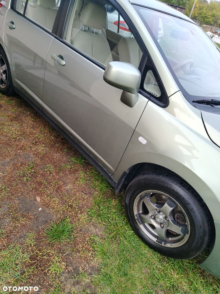 Nissan Tiida - 5