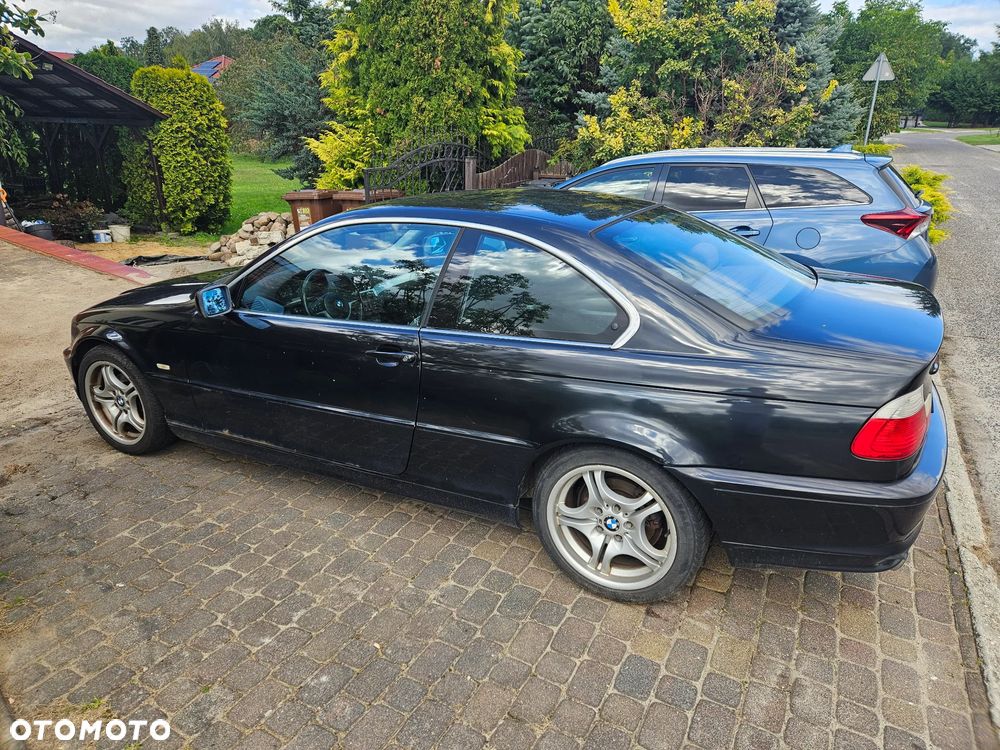 BMW Seria 3 320i - 5