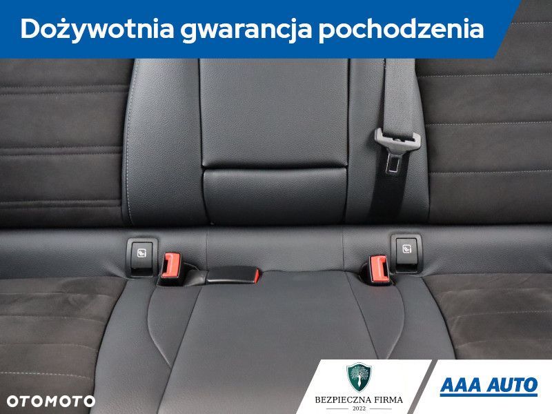 Mercedes-Benz GLC - 11