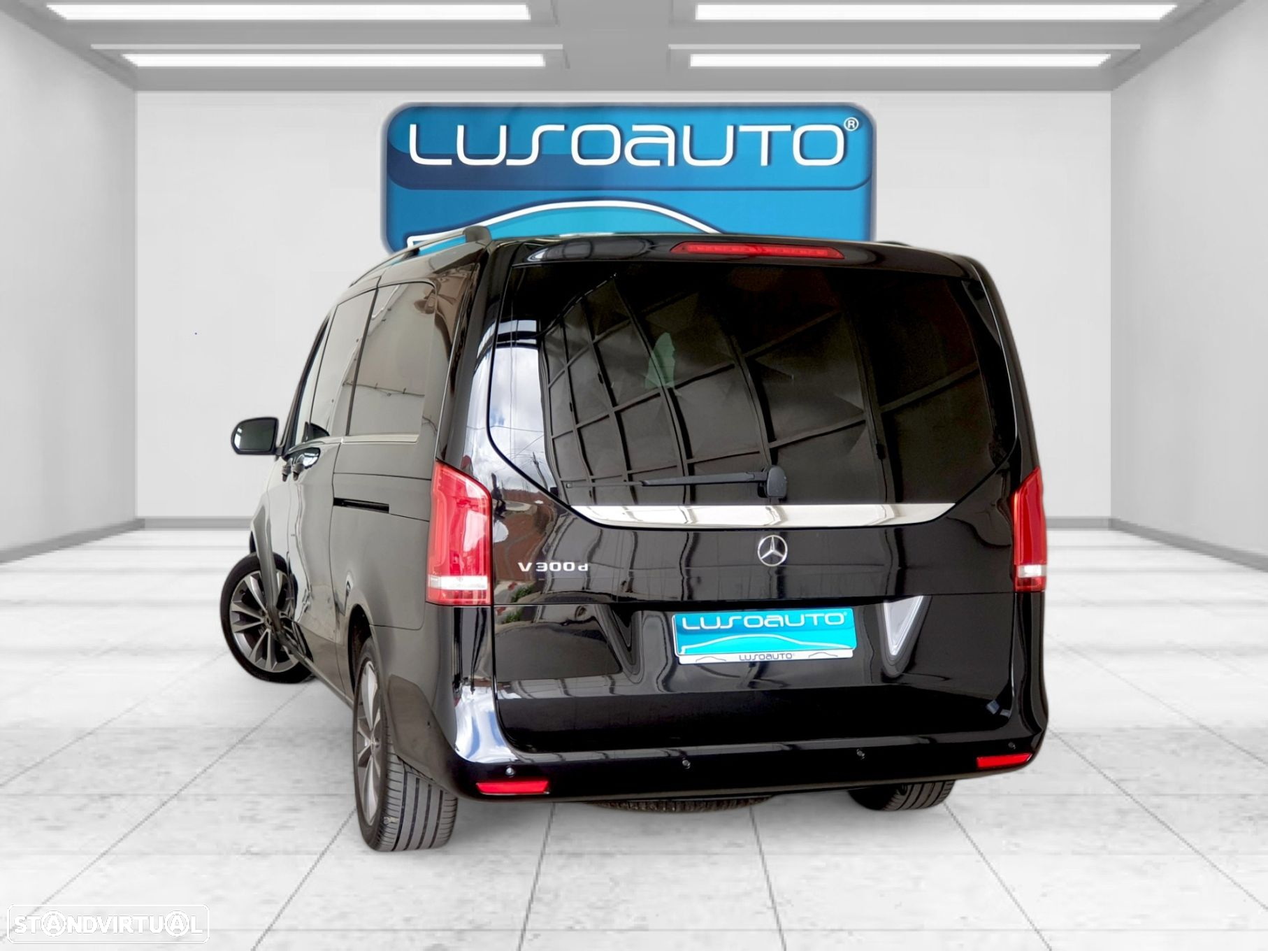 Mercedes-Benz V 300 d Longo Avantgarde - 9