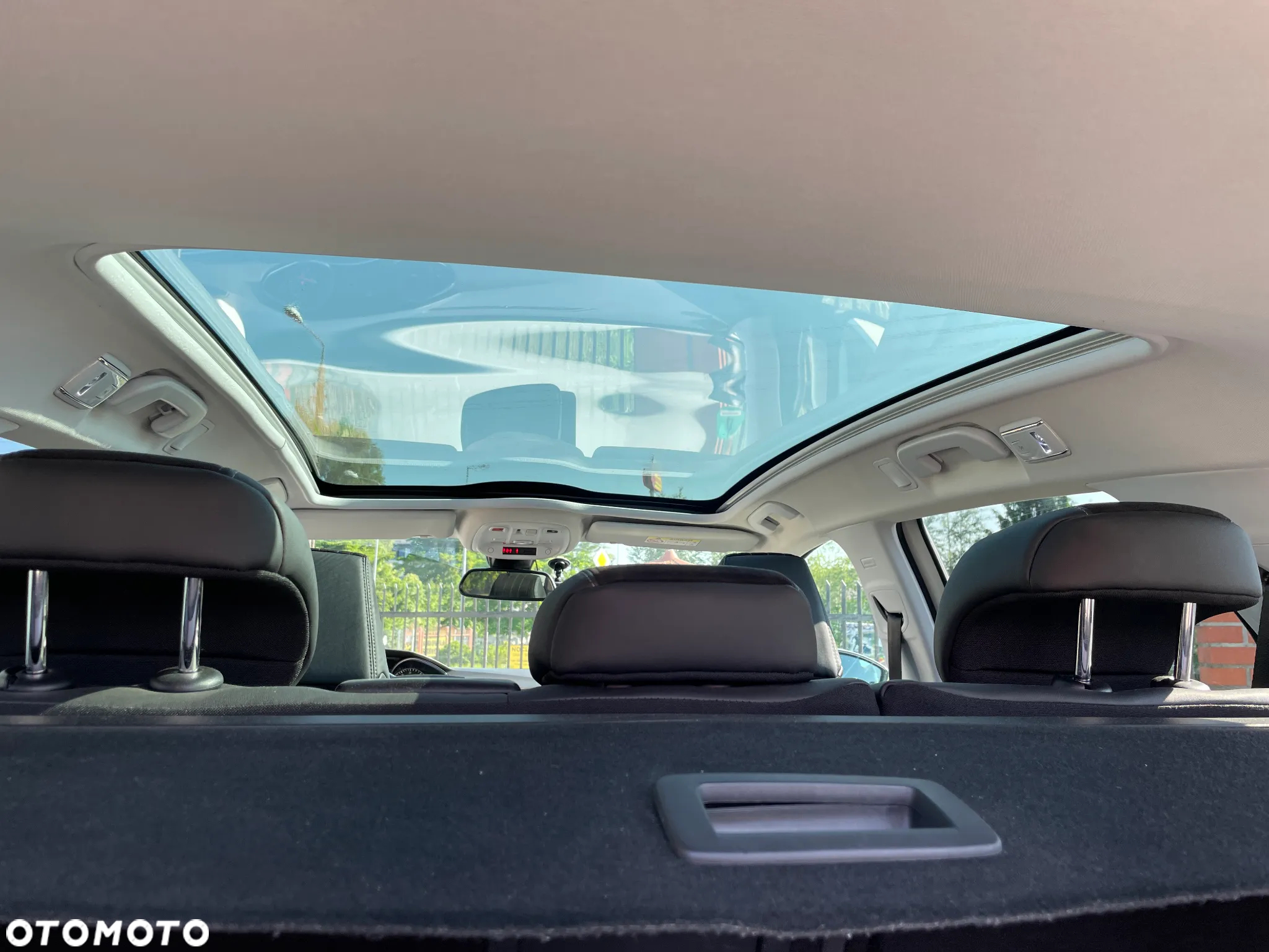 Peugeot 308 SW 1.6 BlueHDi Allure S&S EAT6 - 4