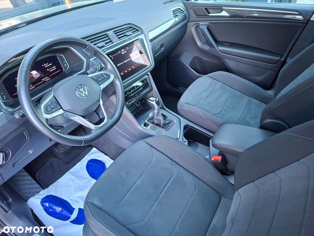 Volkswagen Tiguan - 12