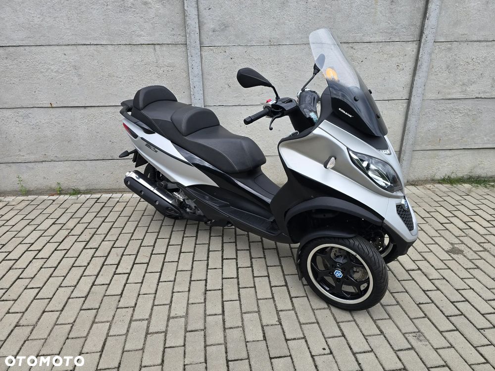 Piaggio MP-3 - 6