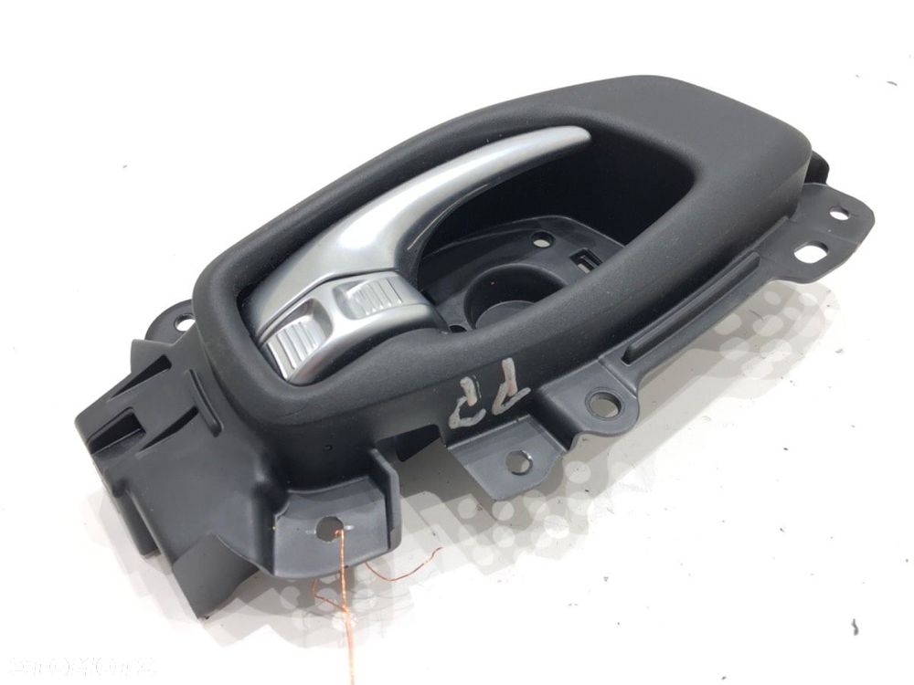 KLAMKA WEWNĘTRZNA PRAWY PRZÓD  JEEP COMPASS (MP, M6) 2016 - 2022 2.4 MultiAir 4x4 129 kW [175 KM] - 2