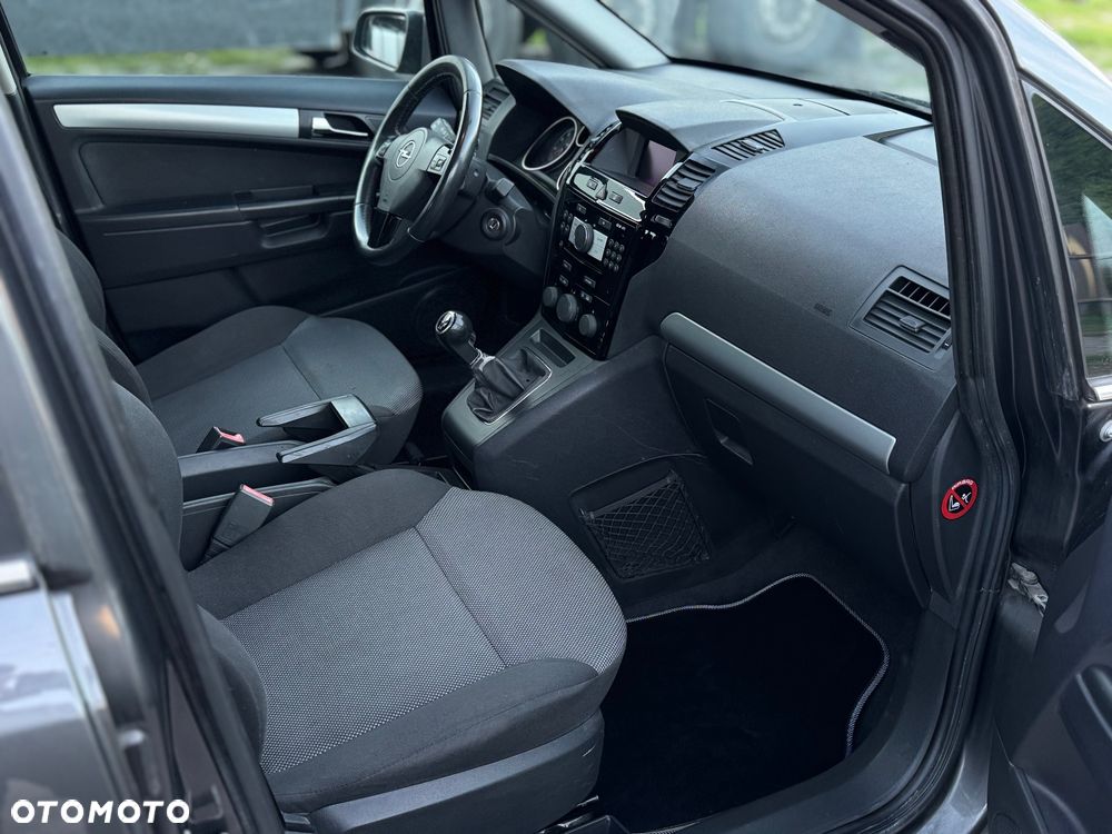 Opel Zafira 1.6 Innovation - 10
