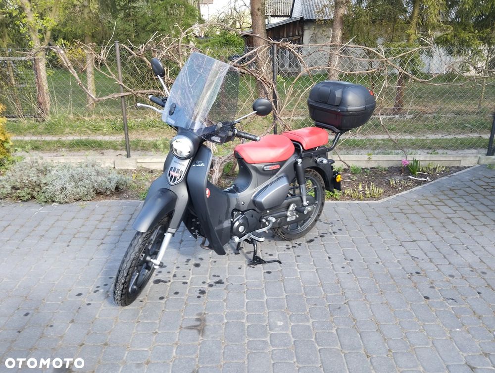Honda Super Cub - 1