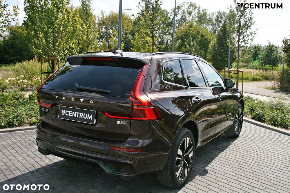 Volvo XC 60 B5 B AWD Plus Dark - 7