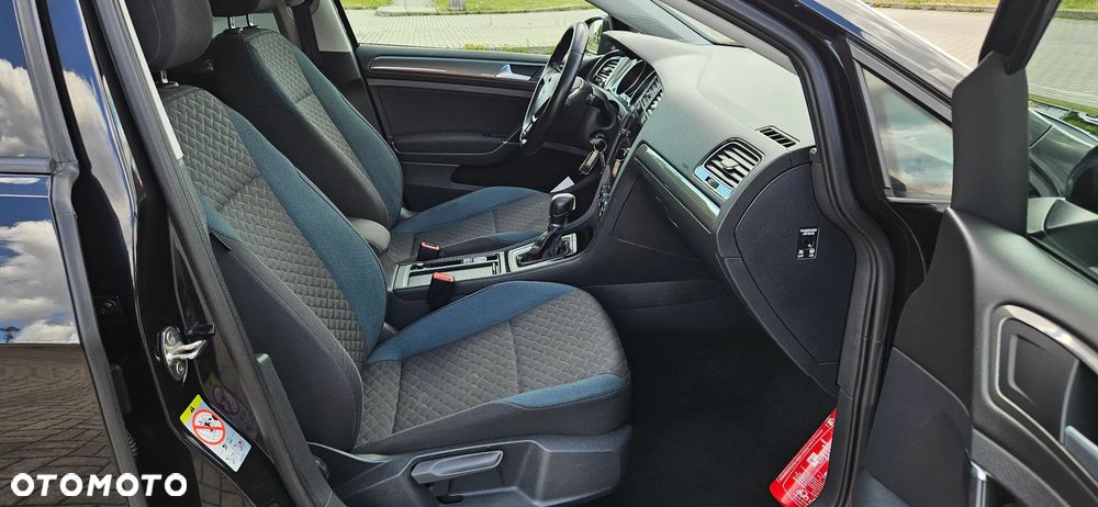 Volkswagen Golf 1.6 TDI SCR DSG IQ.DRIVE - 11