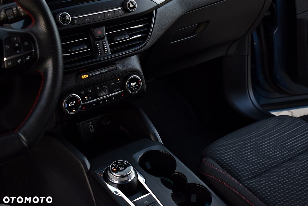 Ford Focus 1.5 EcoBoost STart-Stopp-System ST-LINE - 40