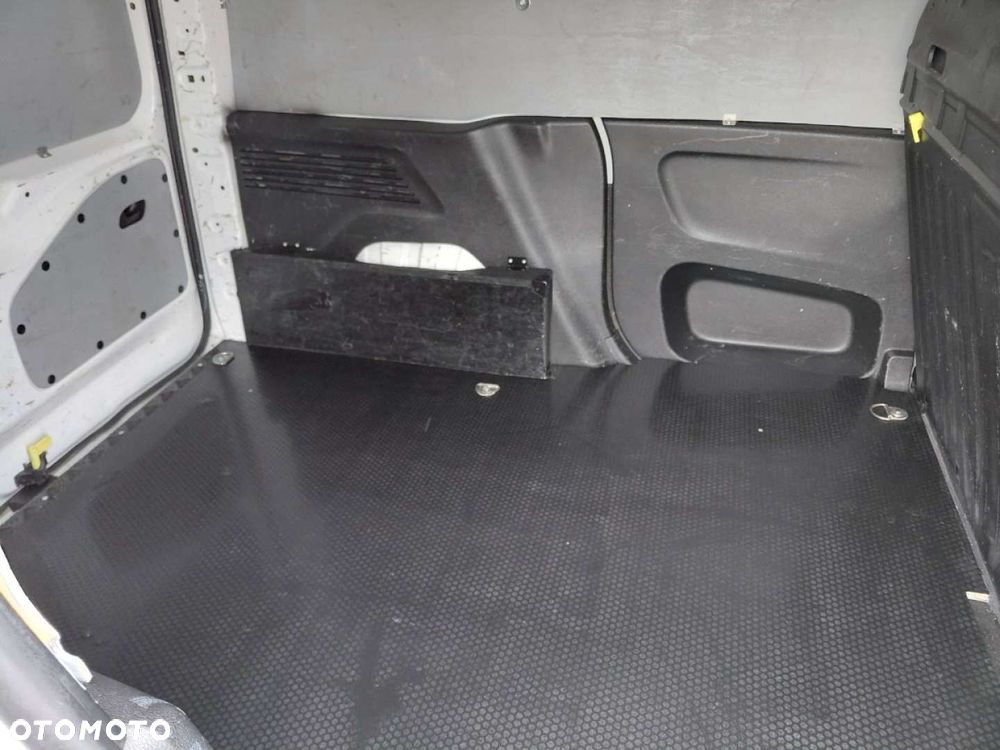 Citroën BERLINGO - 16