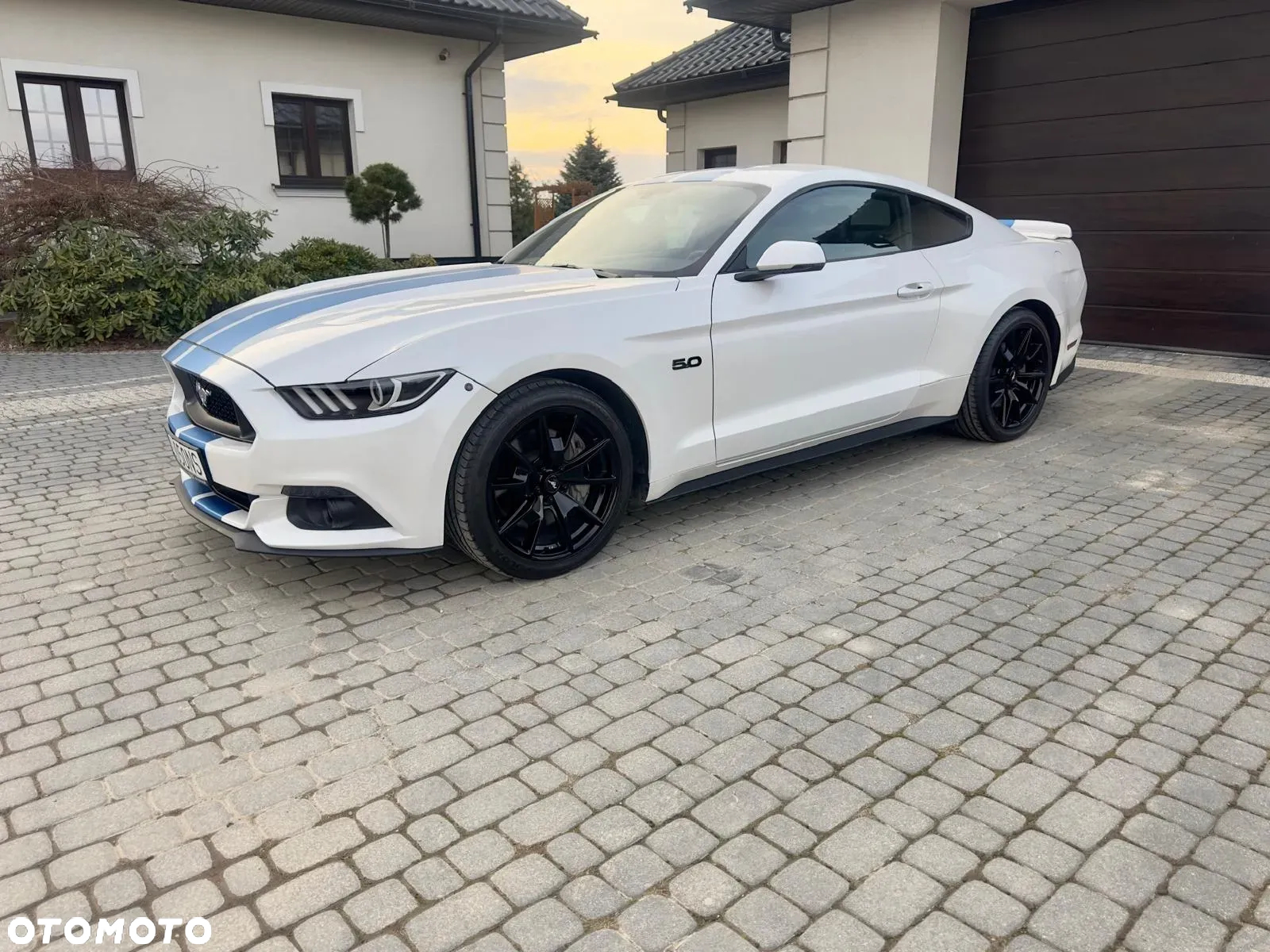 Ford Mustang 5.0 V8 GT - 5