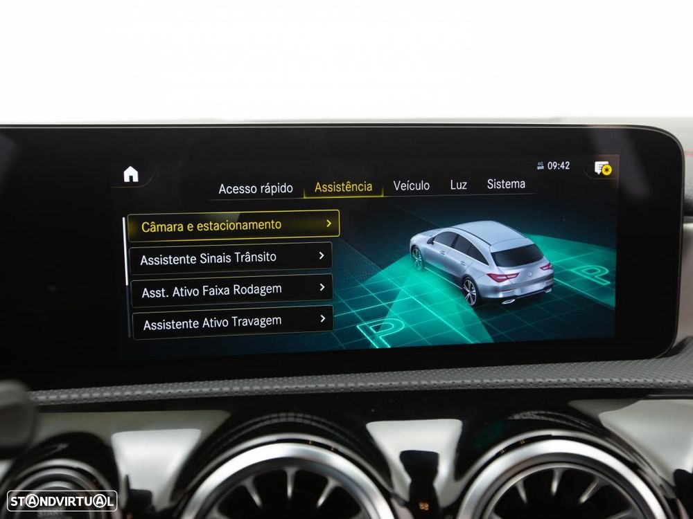 Mercedes-Benz CLA 250 e Shooting Brake AMG Line - 30