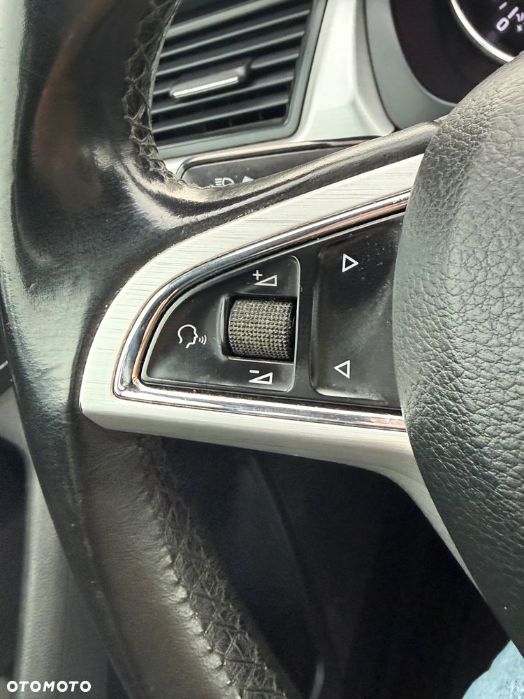 Skoda RAPID Spb 1.2 TSI Style - 32