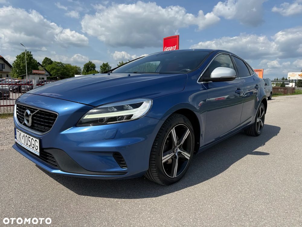 Volvo V40 D2 Drive-E R-Design Momentum - 1