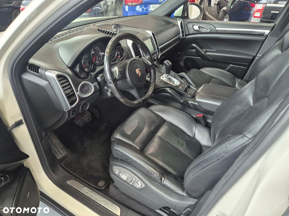 Porsche Cayenne - 14